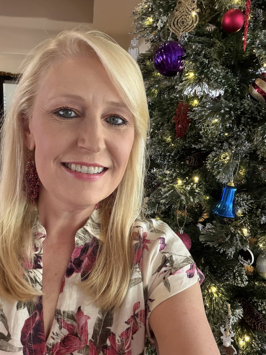 TheOneAbsolute's tweet image. Mele Kalikimaka 🎄🎅🏼🎁😘