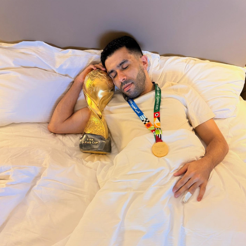 كريم البركاوي نجم منتخب المغرب يحتفل بـ كأس العرب على طريقته الخاصة 