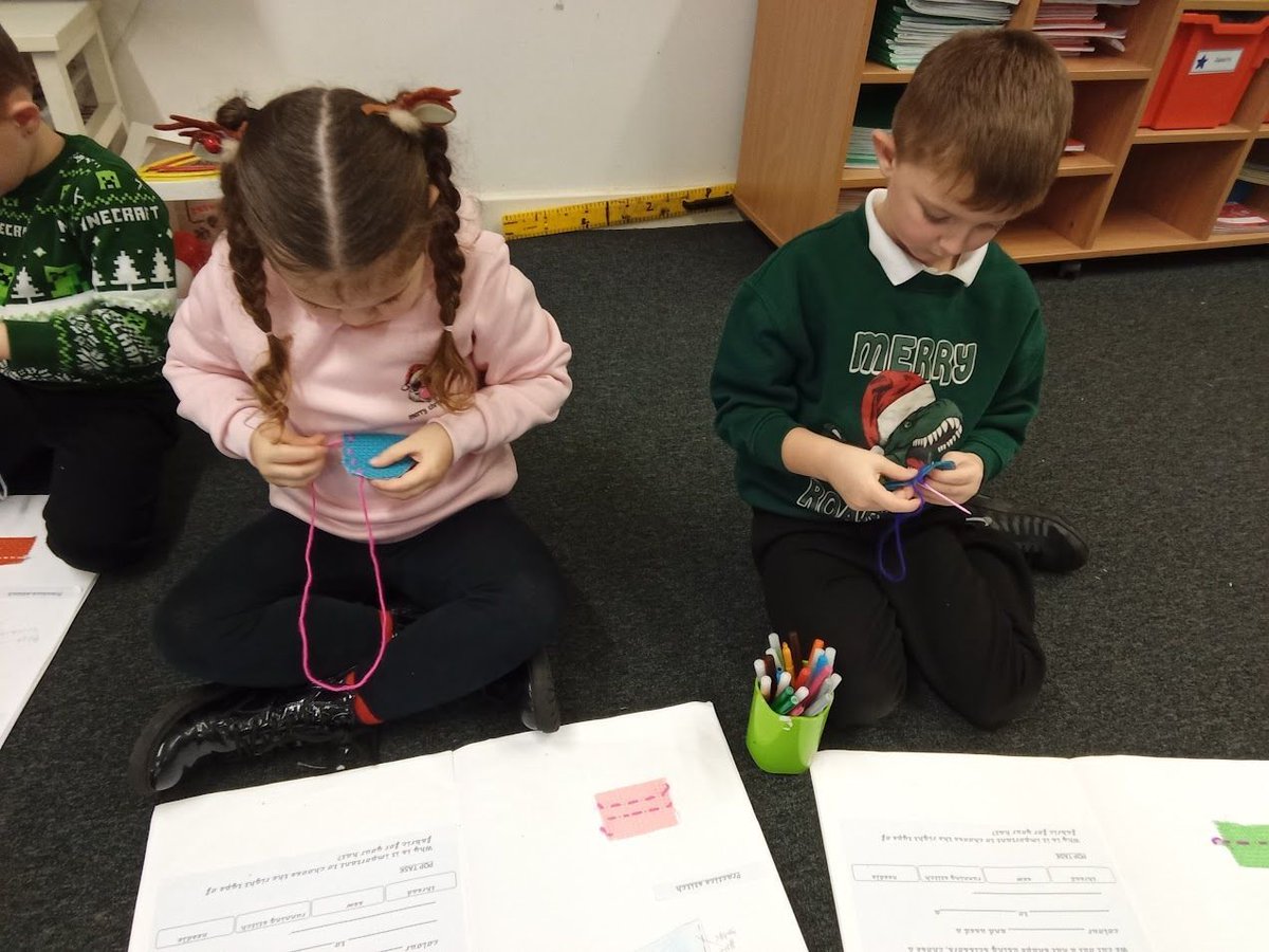 fordbridge2013's tweet image. Well done to Year 1 who have been fashion designers this week in DT and have designed and created a hat for Jigsaw Jack. #stylish #fashiondesigners