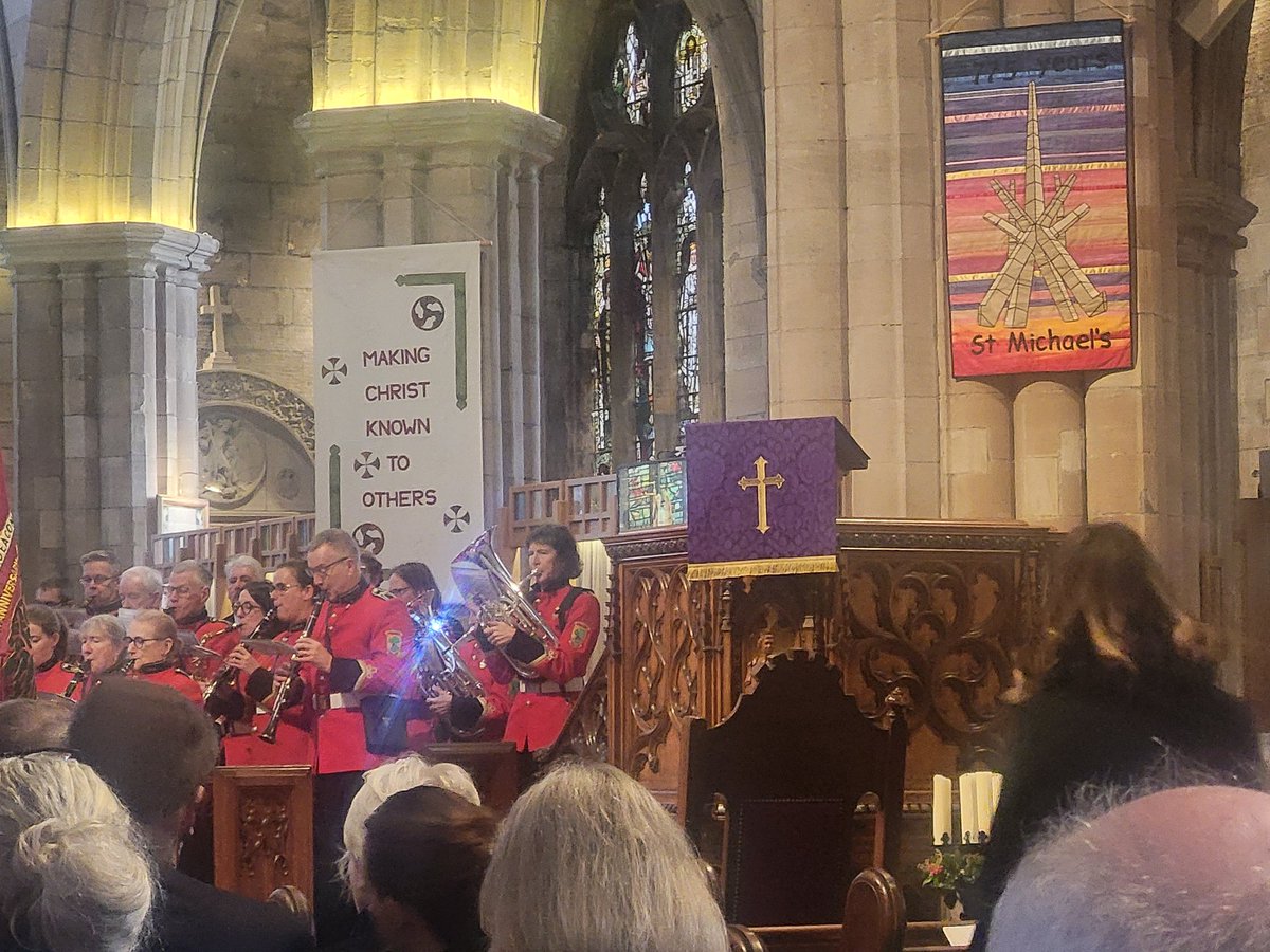 Wonderful afternoon celebrating 50 golden years of the modern Deacons Court in the presence of HRH The Princess Royal in St Michael's Church. So grateful for everything the Court do for our town: Long Live The Marches! <a href="/deaconscourt/">Deacon's Court</a> #Linlithgow #deaconscourt50