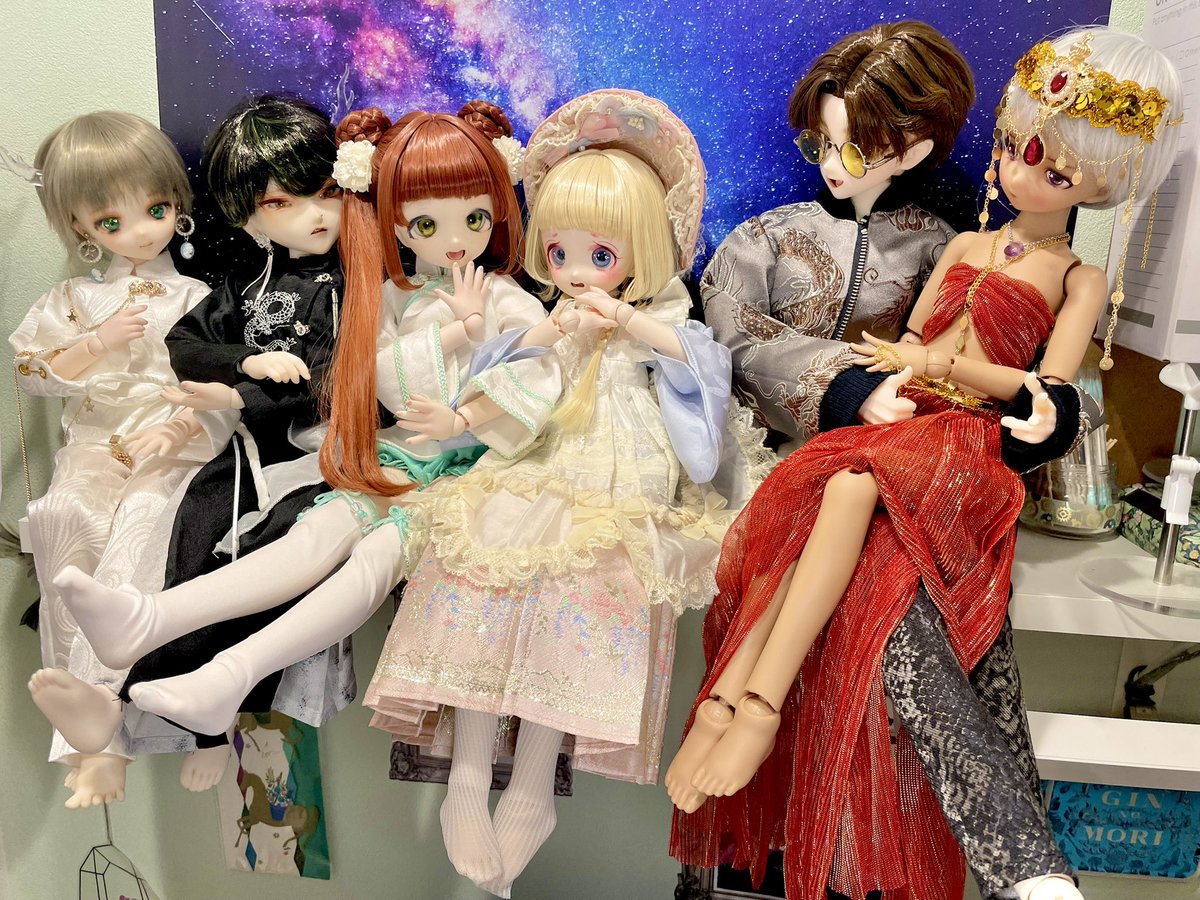 ドールって、静かな筈なのに、 なんだかこう…「仲良くワヤワヤしてくれ