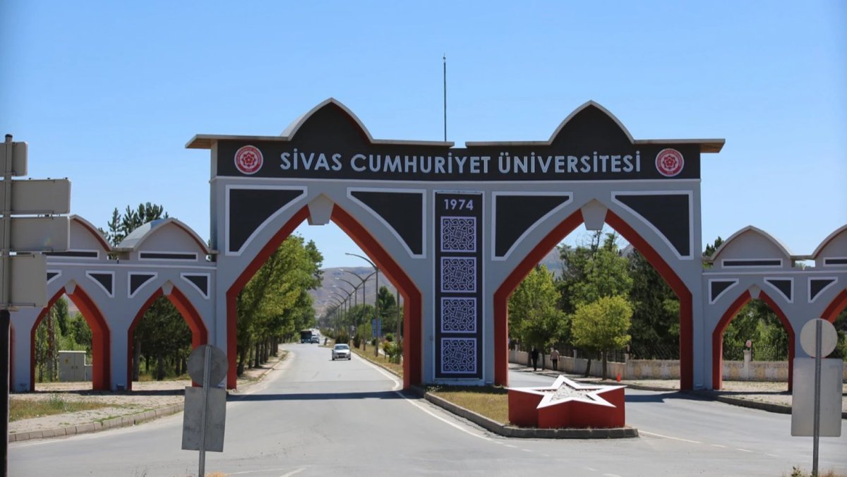 solcugazete60's tweet photo. Bazı üniversitelerin 2026 bütçeleri karşılaştırıldı:

— Sivas Cumhuriyet Üniversitesi: 9.500.000.000 TL

— Tokat Gaziosmanpaşa Üniversitesi: 6.600.000.000 TL

— Boğaziçi Üniversitesi: 5.600.000.000 TL

— Yozgat Bozok Üniversitesi: 4.000.000.000 TL

— Galatasaray Üniversitesi: 1.400.000.000 TL

(CNN)