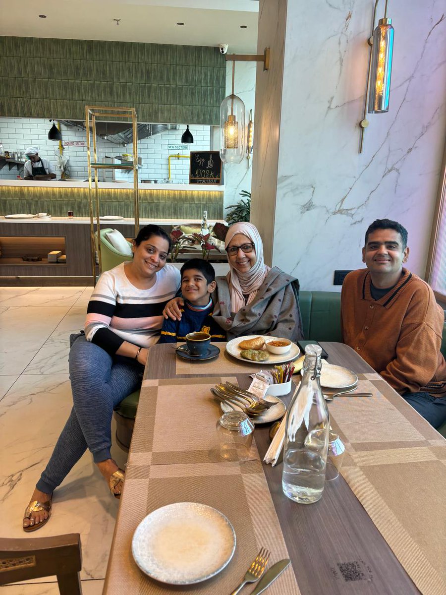 katyalnikhil's tweet image. What an absolute delight meeting Manzilat ji @Mannzie again! From discovering Manzilats on FB years ago to meeting her at a couple of food festivals in Mumbai, to the surprise of running into her in #Lucknow this time.  A true torchbearer of #AwadhiFood &amp;amp; #heritage. Always a fan!