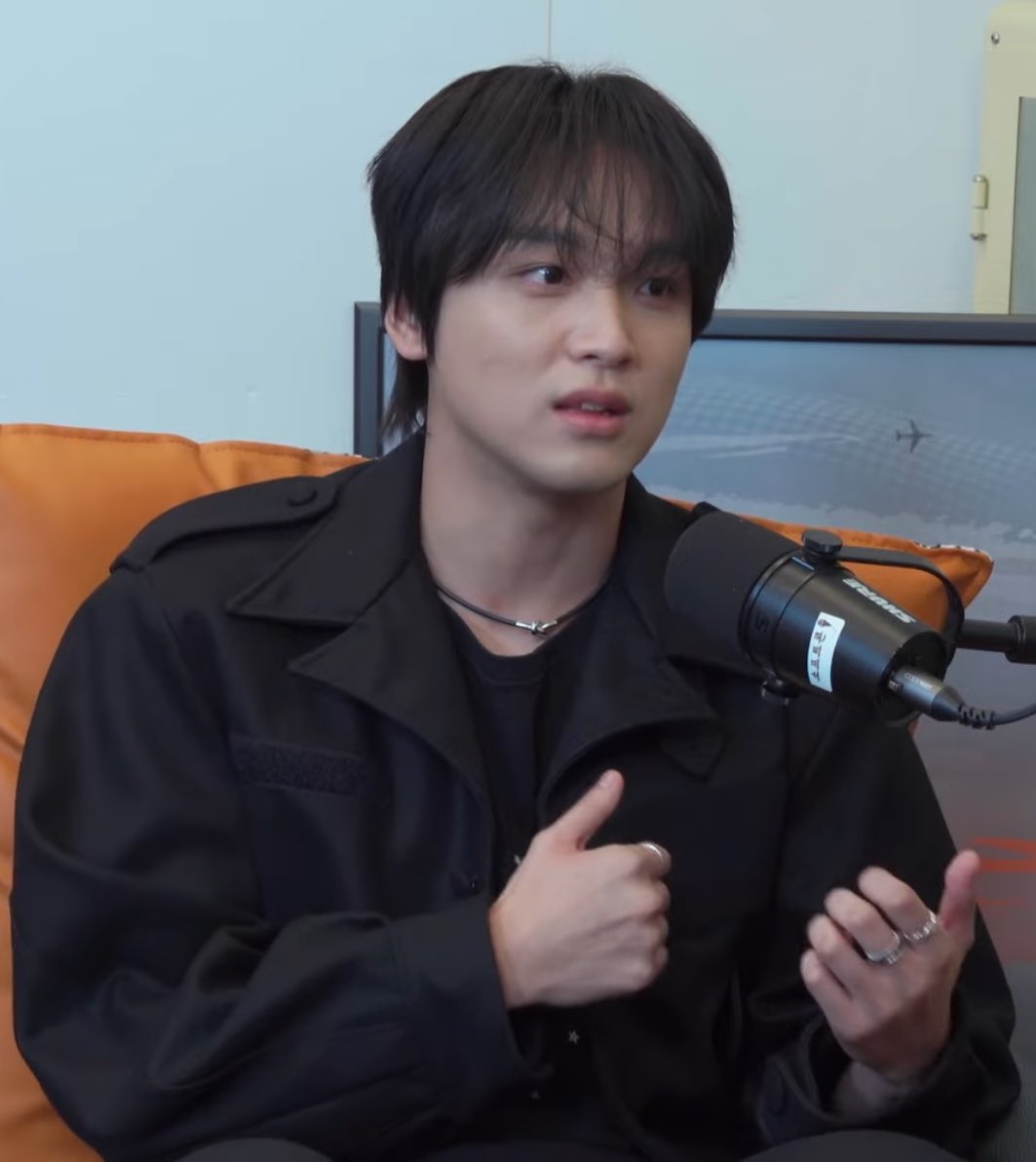 สเปคหรอครับ อืม ส่วนใหญ่ผมเป็นสเปคคนอื่นมากกว่า