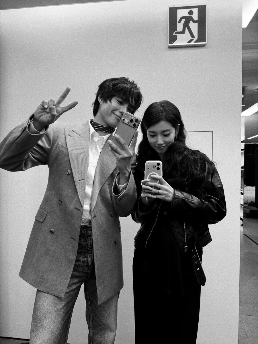 mydearloverSUZY's tweet image. 사랑해요 셀린느 영원히 함께해🖤