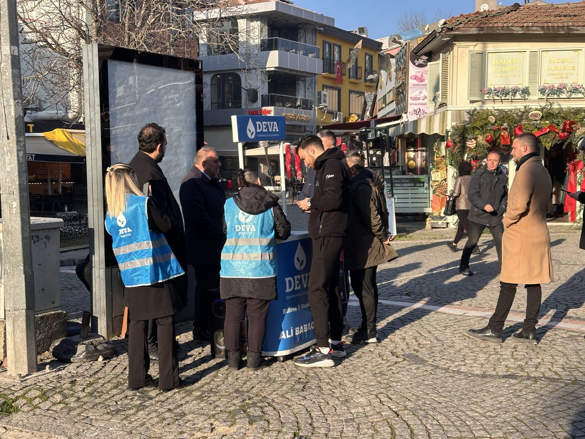 mehmeterdogan54's tweet image. Bugün EDİRNE’deyiz 📍

Edirne İl Başkanımız Yusuf Çoklar ile birlikte üye standımızı ziyaret ederek programımıza başladık.

#edirne #devapartisi #omuzver