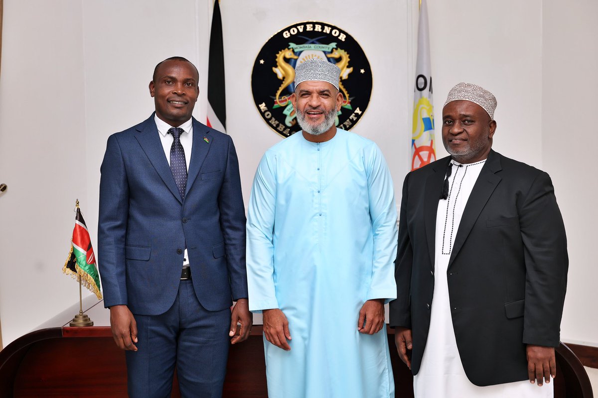 This morning, I presided over the swearing-in of two County Executive Committee Members following their approval by the County Assembly of Mombasa in a special sitting yesterday.

I appointed Ibrahim Khamis Mutwafy as the County Executive Committee Member for Blue Economy,