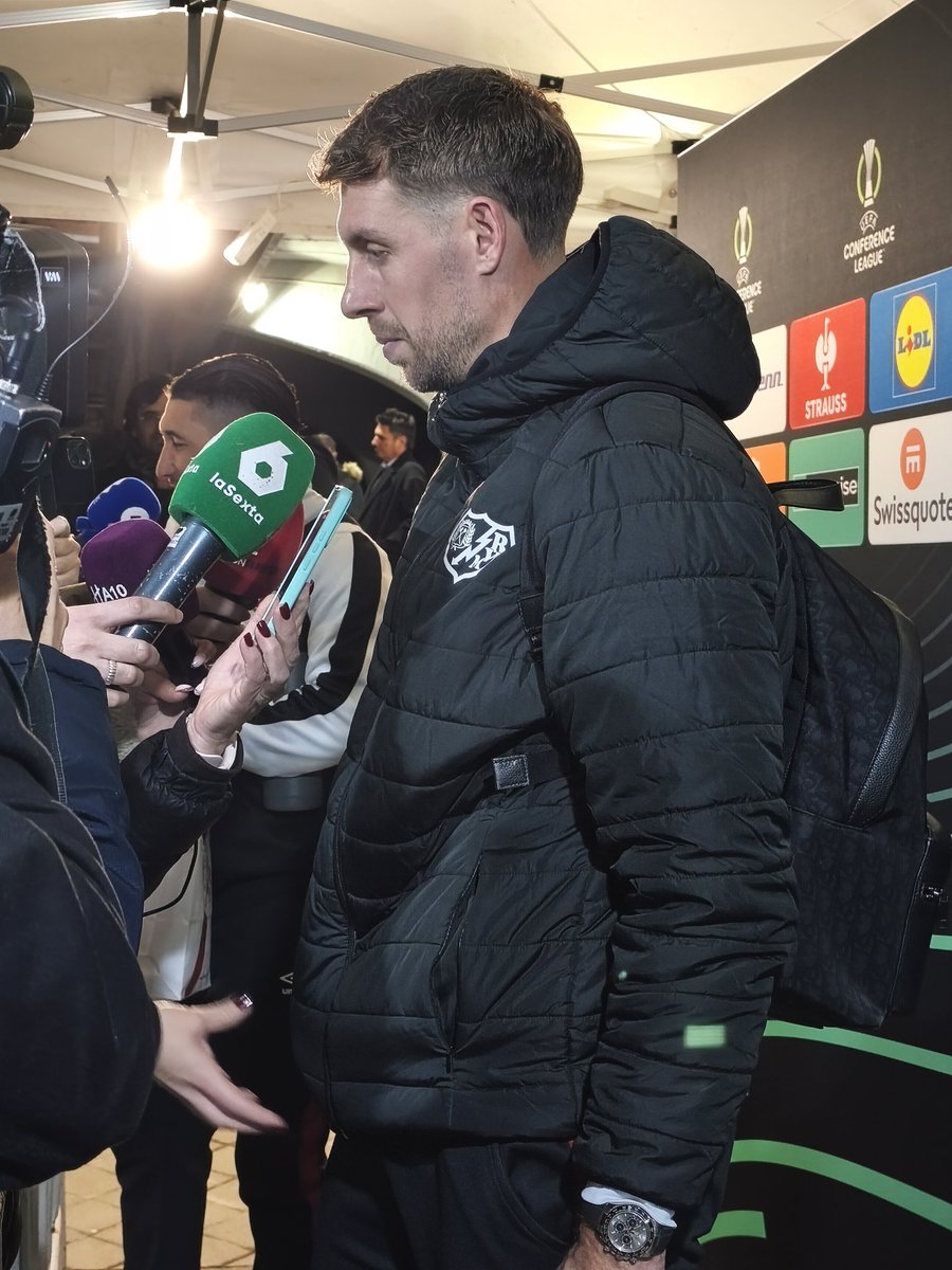 PROTAGONISTAS ⚡🇪🇺
📹 "Florian Lejeune autor de un gol en el triunfo ante el FC Drita"
<a href="/lejeune_florian/">Florian Lejeune</a> nos atendió a la finalización del Rayo Vallecano - FC Drita.
Nos habló de su gol y comentó su deseo de acabar bien el año en Elche el domingo.
youtu.be/phDCpeowNSE?si…