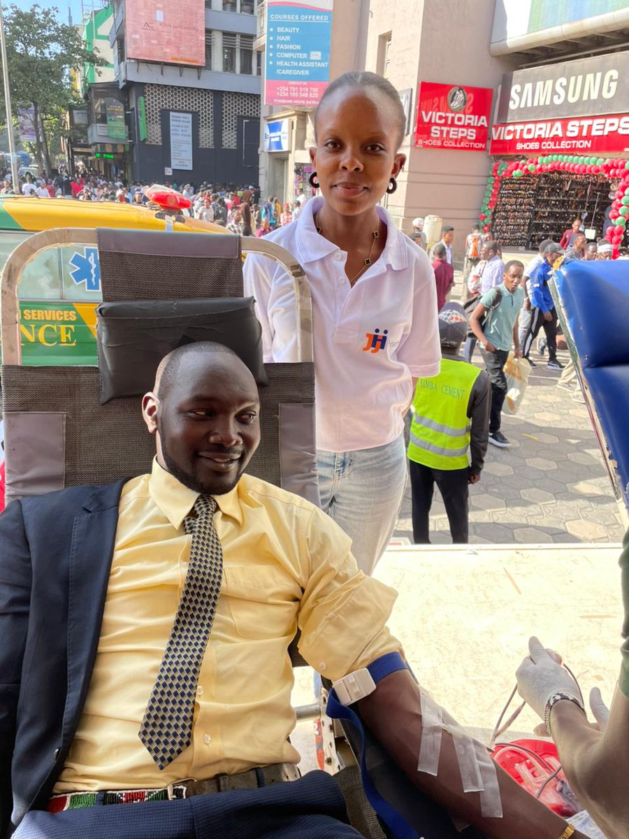 🩸 Saving lives through collaboration
In partnership with Nairobi County, today’s blood drive strengthened access to safe blood for emergency, maternal &amp; newborn care.
With support from <a href="/UNFPAKen/">UNFPA in Kenya</a> ,White Ribbon Alliance Kenya, M-PESA Foundation, PharmAccess Kenya, Jacaranda health