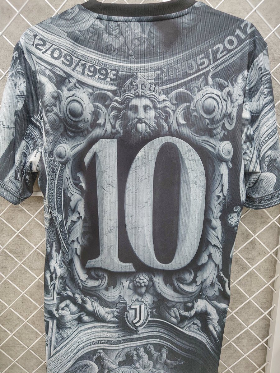 入手困難！ デルピエロ ユベントス レジェンド PANINI 世界限定カード トレカ パニーニ カルチョ セリエA panini デルピエロ ユベントス