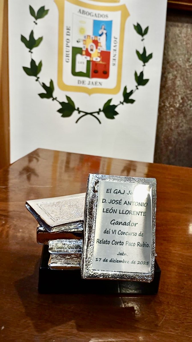 JOSE ANTONIO LEÓN LLORENTE GANADOR DEL VI PACO RUBIO

El Grupo de Abogados Jóvenes del Ilustre Colegio de Abogados de Jaén dio a conocer el pasado 17 de diciembre al ganador de la VI edición del Concurso de Relato Corto Paco Rubio. En esta ocasión, D. José Antonio León Llorente..