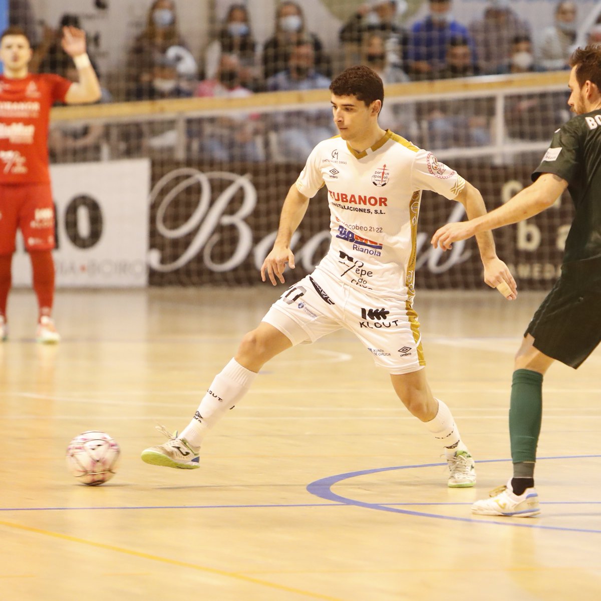 NoiaFutbolSala's tweet image. En solo un año -y qué año...- nos demostraste tu clase, dentro y fuera de la pista. La primera nos la quitan las lesiones, la segunda es para siempre.

🤍 ¡Mucha suerte en tus nuevos retos, @nilclosas8!