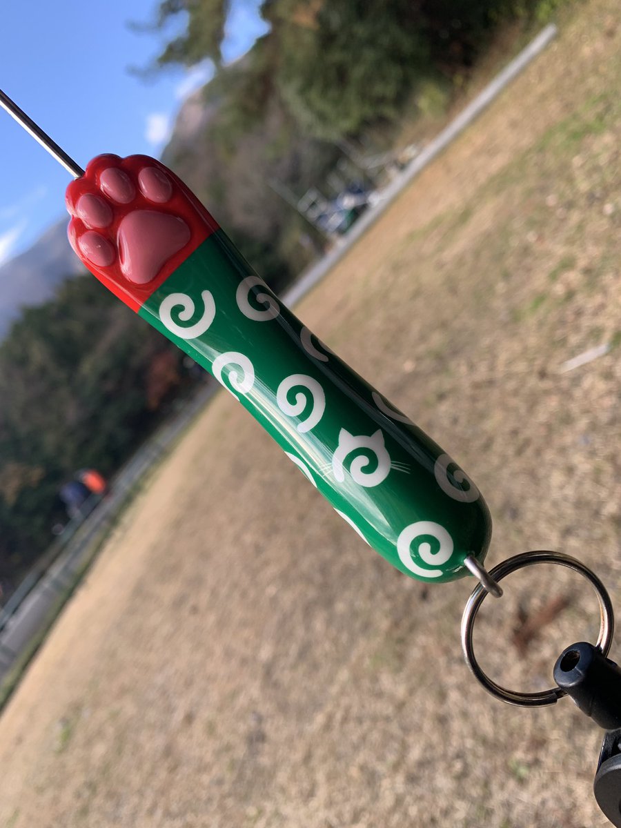 marimo250R's tweet photo. 今日はサンクへ!
当選した猫の手リリーサーに鱗付け🐟
獅子舞のグルグルに😻
デザインセンス良すぎです✨
■□■□■□■□■□■□
★釣り場 サンクチュアリ
★ルアー アキュラシー0.9 ギリギリ3
#第6回つりラジ杯
#なぶら家
#Naburaya
#ひさおデザイン
#HISAODESIGN
■□■□■□■□■□■□ https://t.co/zAzXeiTVf8