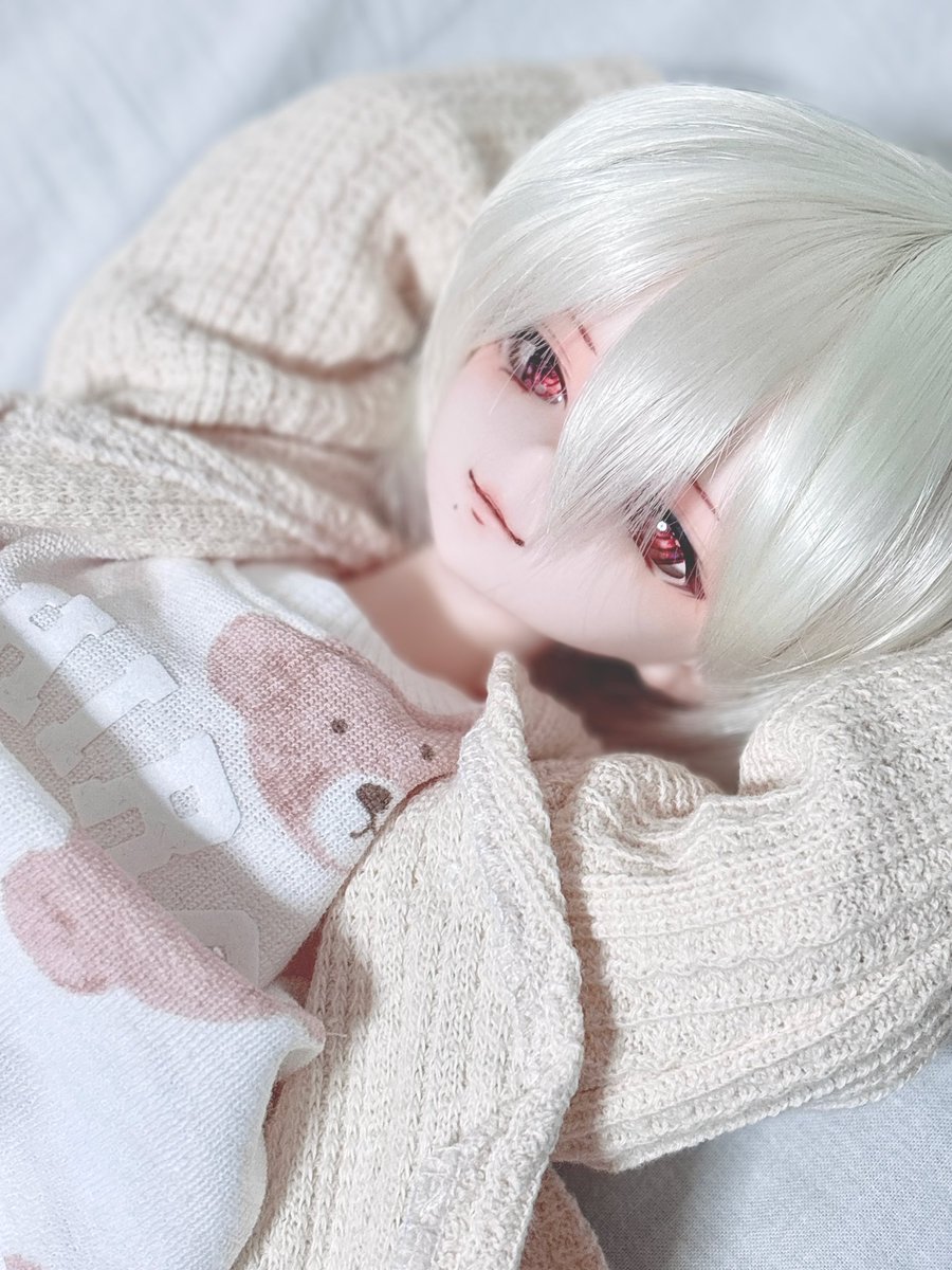 #見た人も無言で銀髪or白髪をあげる