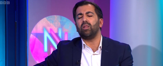 darknessintheg1's tweet photo. @DownWithTheSNP "He loves.......absolutely LOVES.......himself." #HumzaYousaf https://t.co/cmcouCfxcg