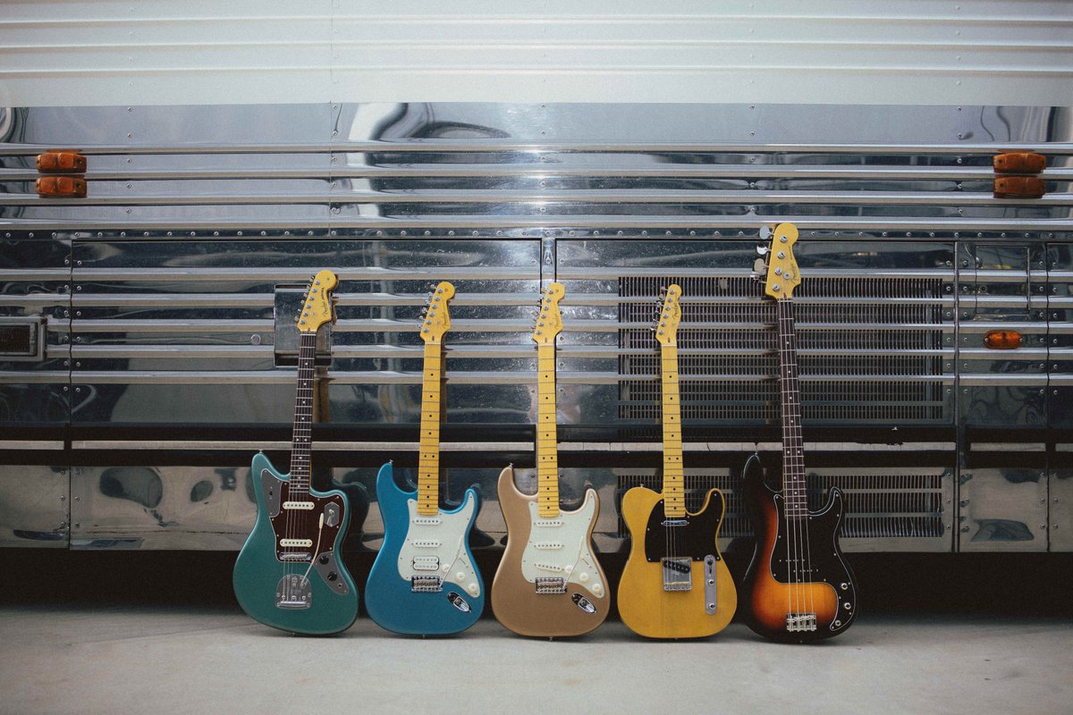 ✰新しく写真を追加しました✨【生産終了品】美品／Fender Montery フェンダー公式オンラインショップ年末年始出荷につきまして＞ 年内の