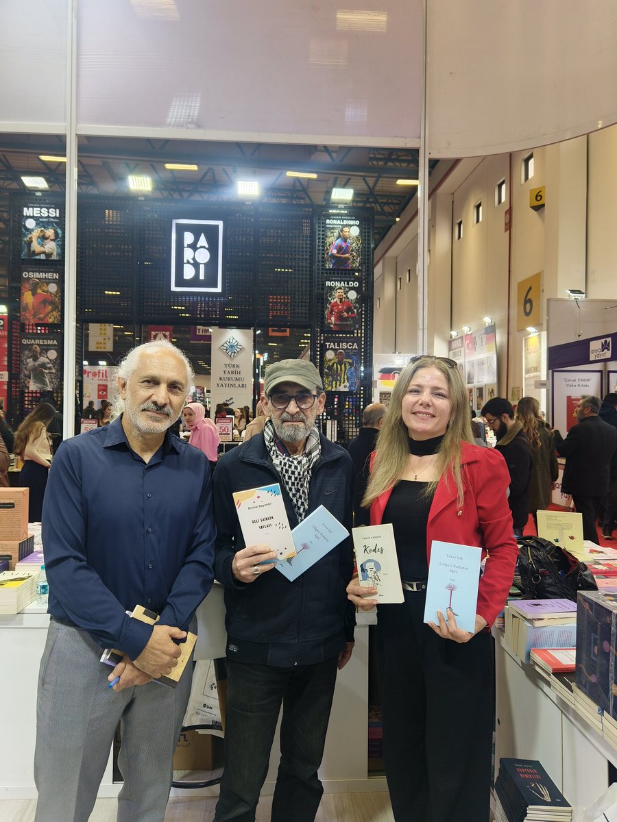 akeminemm's tweet photo. #eminebayindir #habersizdag #delişairleryaylası #öykü #postmodern #şiirselöykü #büyülügerçekcilik #edebiyat #okumak #şiir https://t.co/lXFgh9QRDS