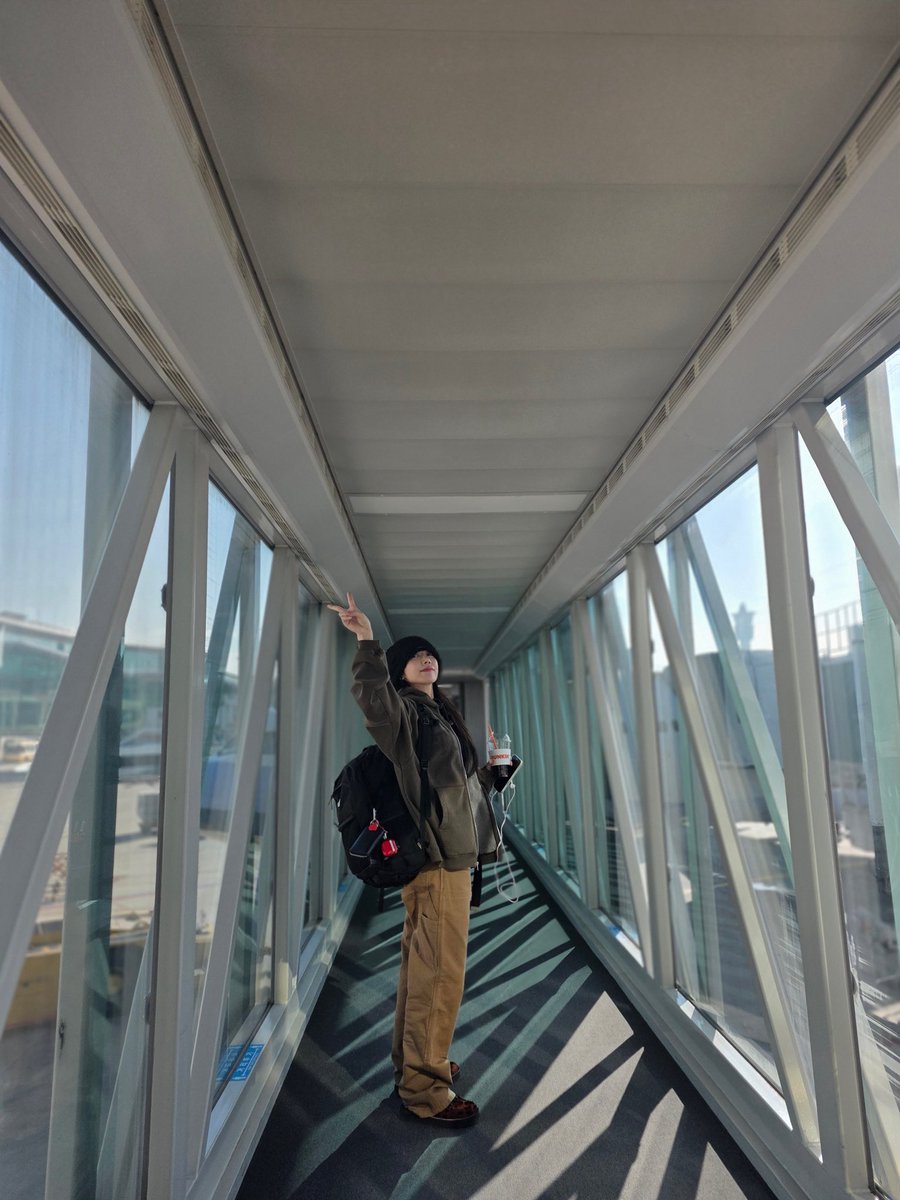 251219 #정은지 

“I’ll be back🐶”

#JeongEunji #Eunji