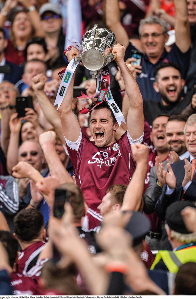 Galway_GAA's tweet image. 🔈 David Burke retires from Inter-County Hurling

David Burke, captain of Galway’s 2017 All-Ireland Senior Hurling winning side, has announced his retirement from inter-county hurling after 16 seasons with the Tribesmen.

Statement in full⤵️
galwaygaa.ie/media-release-…
