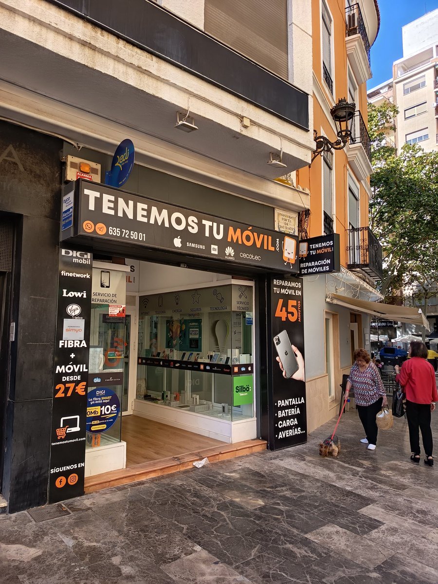 elxivarri's tweet photo. Pos torneu-me-lo cabrons que porte mitja hora buscant-lo pel sofà i tinc ahí la contrassenya del Bet365 https://t.co/hw74HH3uCN