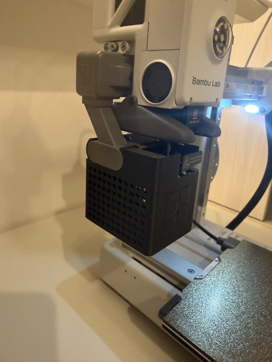 フィラメントのゴミ入れみたいなやつ印刷して装着した