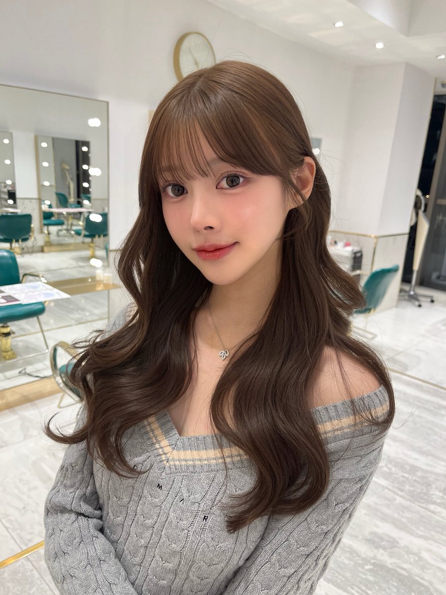 合ってるかわからんけど、独立して一人で全部回してる系のお店は男女