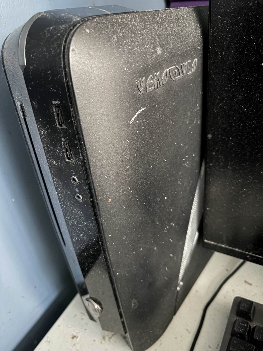 TerminaHeart's tweet image. I want to thank this computer for 11 years of faithful and reliable service. It is remarkable what I was able to do with it. Now that I finally have my new computer, it's time to move on.