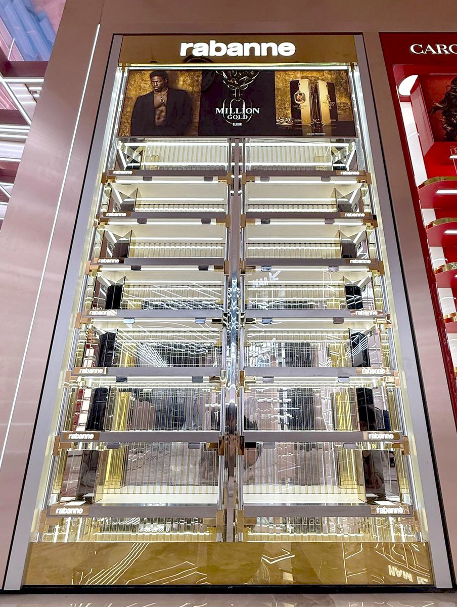 EBADER_GROUP's tweet photo. Manufacturing and installation carried out by EBADER of a backwallfor Carolina Herrera, a backwall for Jean Paul Gaultier, and finally a backwall for Rabanne. Location: Primor Preciados Madrid

#carolinaherrera #pacorabanneparfums #pacorabanne #pacollection #jeanpaulgaultier https://t.co/ns3ZCUH8yR