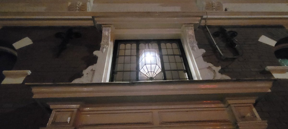 Licht in het donker: Utrechtse bovenlichten