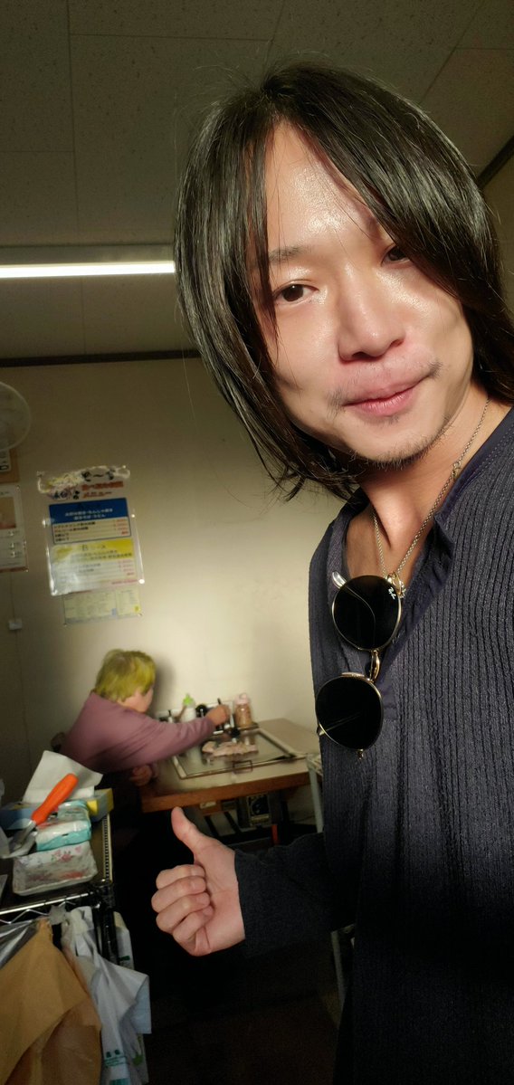 CookTsuchan's tweet image. わたくしキャプテンクックプロデュースの、だしとスパイス薫るスモーキースープカレー完売あざざます👏
よかったー😿
また気まぐれで仕込みに行った際にはよろしくお願いします！

大手メーカーさん、素敵な合作カレーをレトルト化するのは今のうち、早い者勝ちですおw　
よろろすおねがいするます🐻