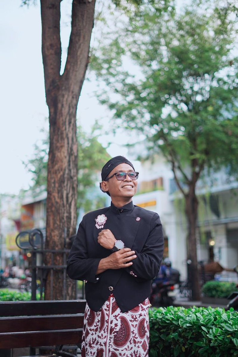 OOffing's tweet image. #beskap