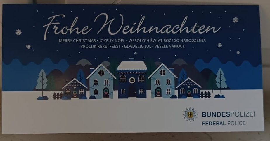 darcnotfunk's tweet image. Vielen Dank für die Weihnachtsgrüße an unser Referat. Wir freuen uns sehr über die persönlichen Worte und wünschen der Bundespolizei sowie allen Einsatzkräften eine ruhige Weihnachtszeit und einen guten Start ins neue Jahr. 🎄 #notfunk #amateurfunk #emcom #hamradio
