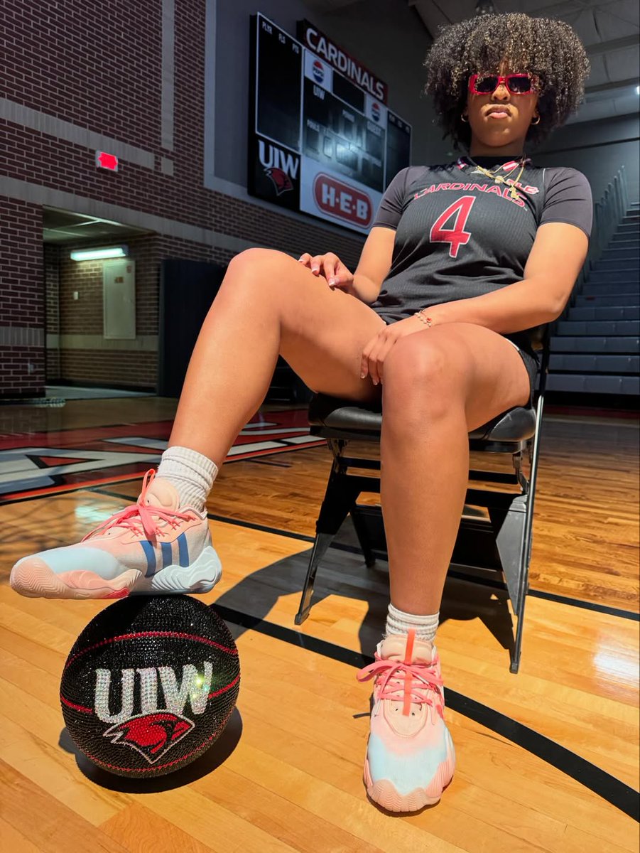 HoopHeroines tweet media