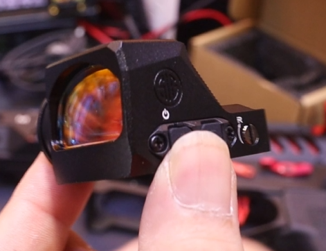 sentakuc's tweet image. 【サブチャン】SIG社の激安オートスリープ機能付きドットサイト

youtu.be/v9DgL1n-xsw

Romeo-xのレビュー　おまっとさんです♪

自動消灯機能がついててこの値段はお得感満載！

詳細は動画にて～

#ドットサイト　#SIG