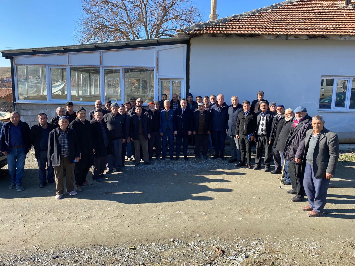 İlçe Kaymakamımız Sayın Can KURT; İlçe Jandarma Komutanı, İlçe Tarım ve Orman Müdürü, İlçe Özel İdare Müdürü ve İl Genel Meclis Üyeleri ile birlikte Bazlambaç ve Çandır köylerine ziyaret gerçekleştirerek vatandaşlarımızın taleplerini yerinde dinledi.