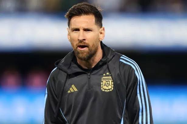 50 trophies 
9 Ballon D’ors 
2 World Cups
2 Finalissima 

Vision 2026 😌