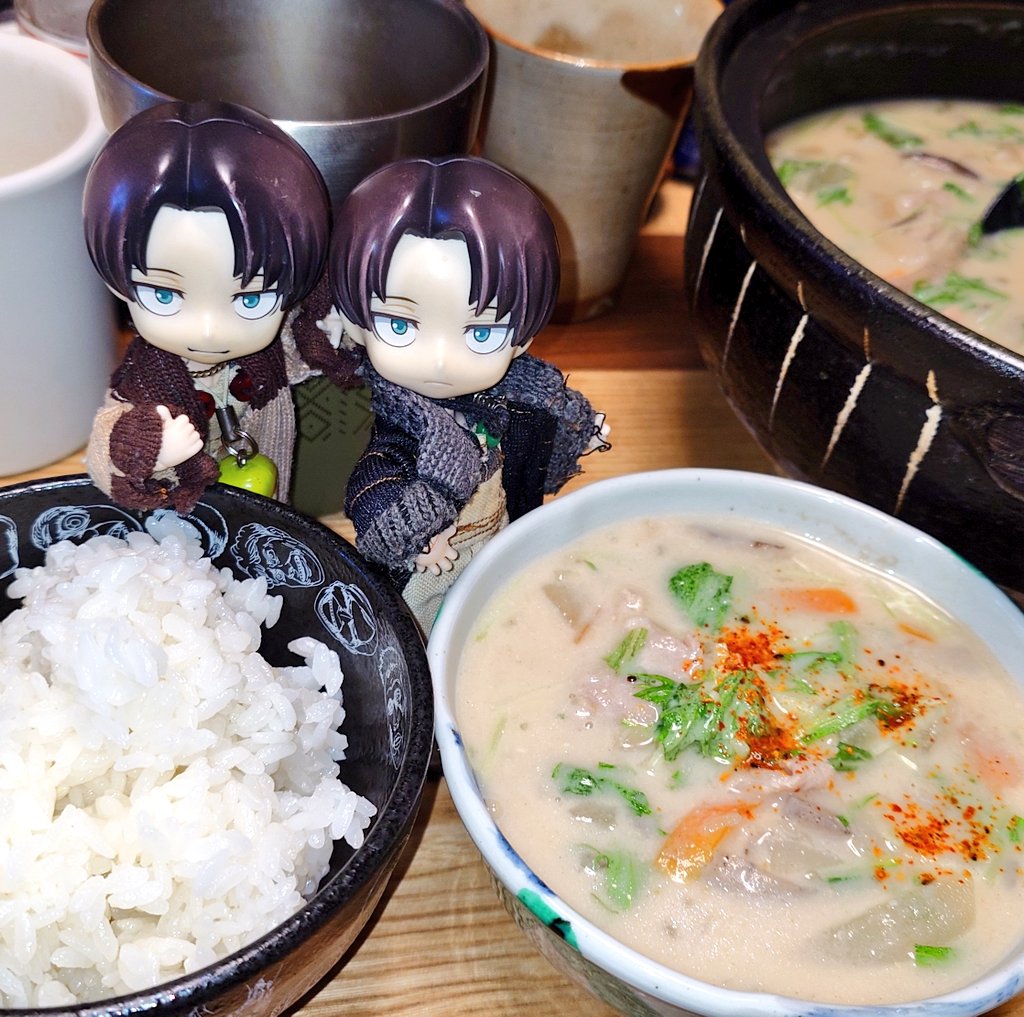 お晩めしゃ〜♫ (੭ु눈0눈)੭ु⁾⁾*｡ﾟ·˖✶ 粕汁ぅ〜♫ ｽﾞｲ (ง눈3눈)วｽﾞｲ