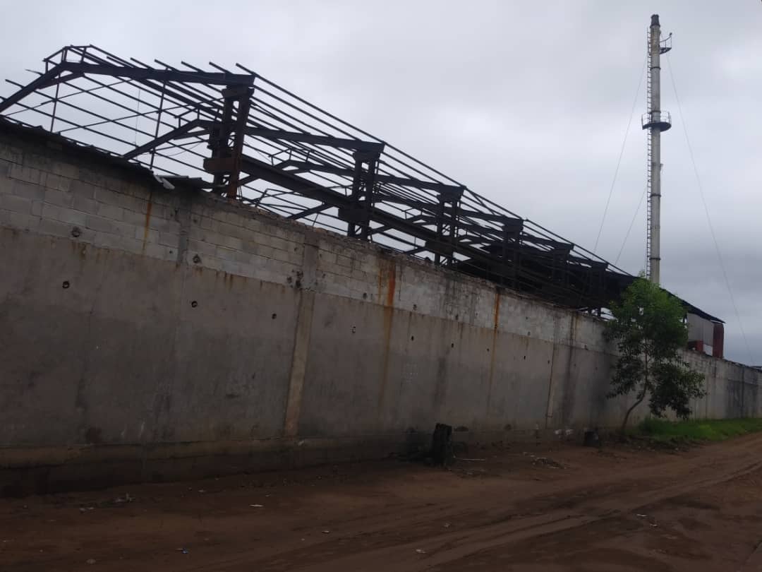 1/3
One year after the start of dismantling of the Metssa lead battery recycling plant in Vindoulou, Republic of Congo began:
- dismantling has not been completed
- no large-scale screening has been carried out
- residents are still waiting to be informed.