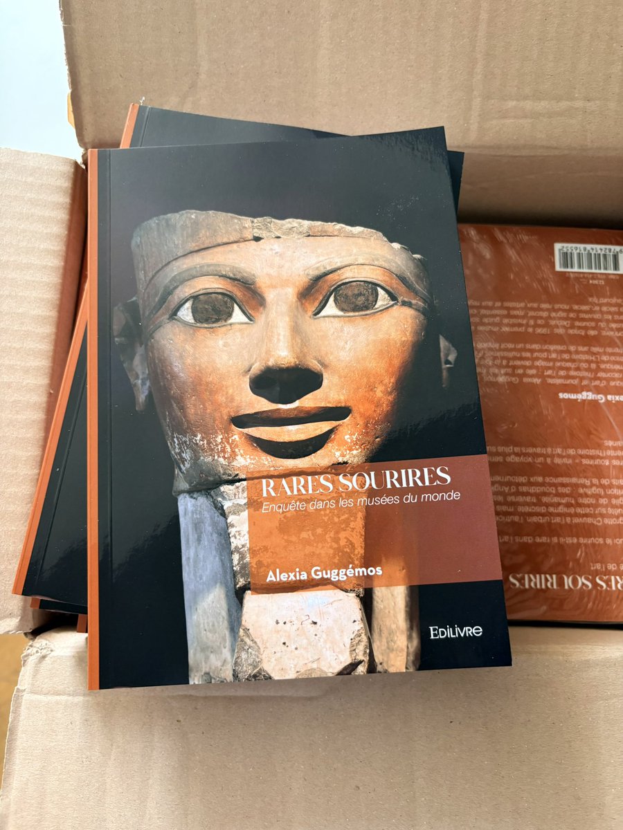 Le livre « Rares sourires » dans la hotte de <a href="/artshebdomedias/">ArtsHebdoMédias</a> 😉
#vendredilecture <a href="/ed_Edilivre/">Éditions Edilivre</a> 

👉À lire artshebdomedias.com/article/object…