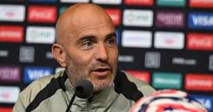 إنزو ماريسكا حول جاهزية الفريق خلال المؤتمر الصحفي: "اللاعبون الذين غابوا عن مباراة كارديف في حالة جيدة من المتوقع أن ينضم ليام ديلاب وداريو إيسوجو لمواجهة أستون فيلا، أما رومي وليفي فهما لا يزالان خارج الحسابات" 