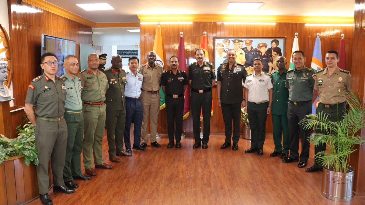 HQ_IDS_India's tweet image. Lt Gen Devendra Sharma, GOC-in-C, ARTRAC, delivered an inspiring address on “Military Leadership in the 21st Century” at #CDM for the participants of #HDMC21. He emphasised that contemporary military leadership rests on the pillars of character, professional competence and…