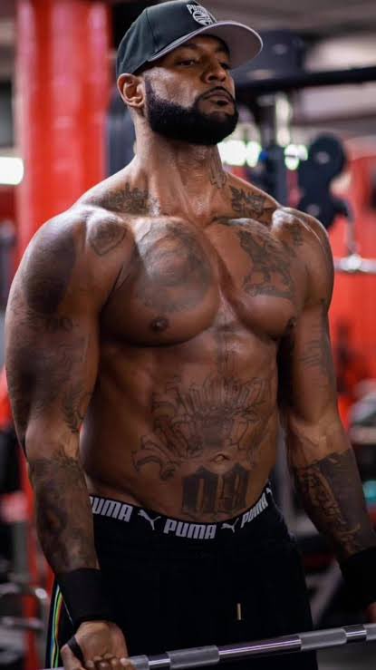 92i__injection's tweet image. 49 ans ici