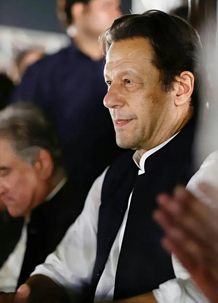 This slogan is shaking the palaces of power
Khan paid the price of truth
The nation must awaken
Or be erased by history
#خان_کا_پیغام_غلامی_سے_بہتر_موت 
<a href="/Kwo_ik/">Keyboard Warriors of Imran Khan</a>