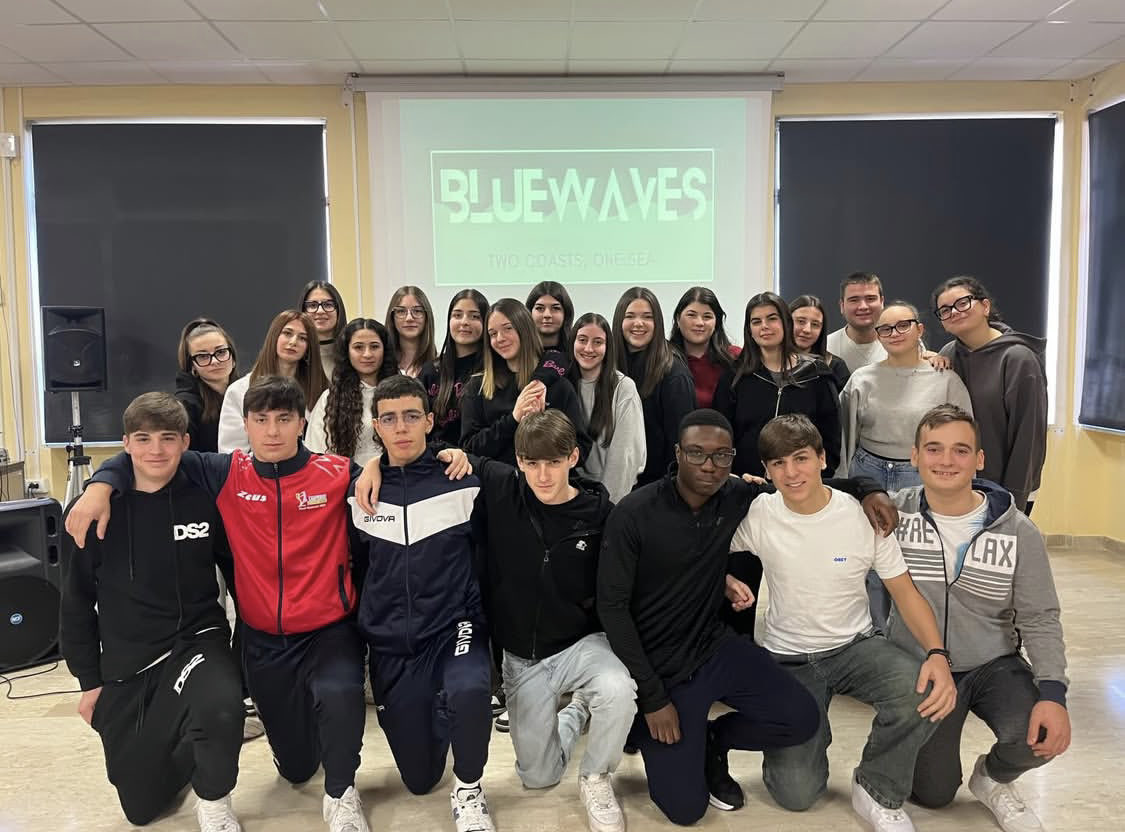 bluewavesboccardi tweet media