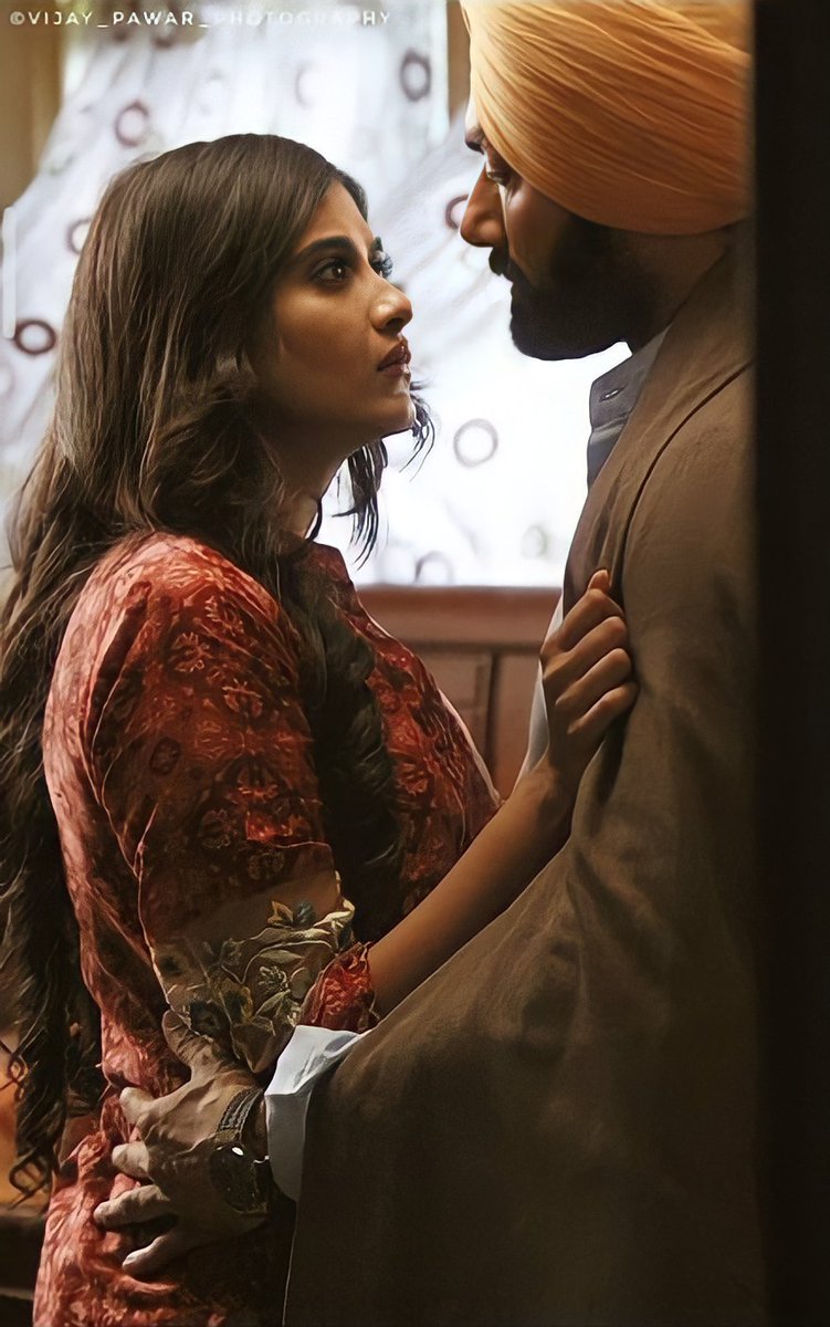 "It's just a ship" maybe to YOU, I absorbed it into my soul
#AvineshRekhi #NimritKaurAhluwalia #AviNim #MehRab #ChotiSarrdaarni