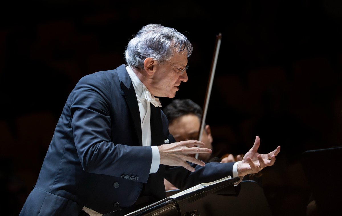 LesArtsValencia's tweet photo. 🟤#LesArtsÉsSimfònic Impresionante octava sinfonía de Bruckner en las manos de Fabio Luisi y la Orquestra de la Comunitat Valenciana.

¡No puedes perderte el segundo concierto que hoy ofrecen en el Auditori de Castelló!

📸 Mikel Ponce

#LesArts #Ópera #Valencia https://t.co/KEjuvc9RAY