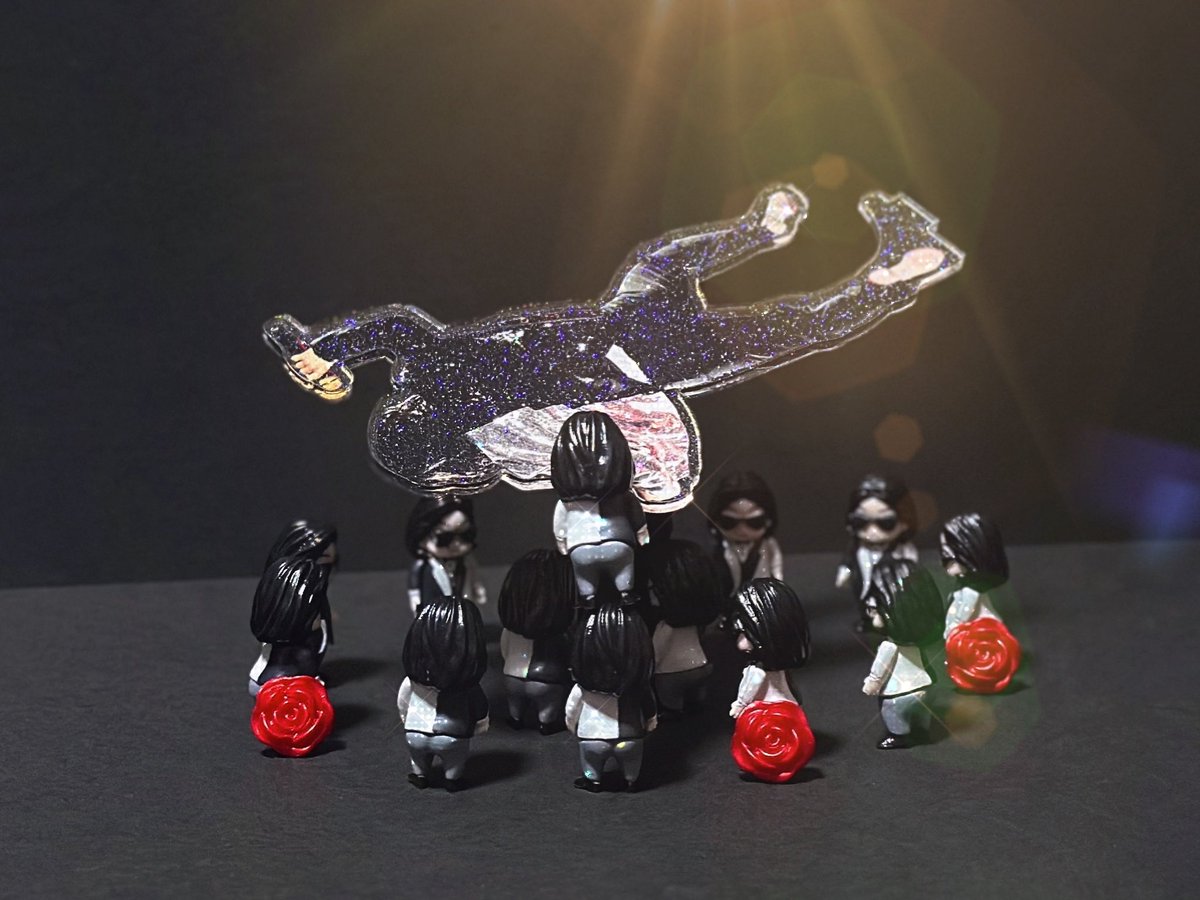 胴上げするニセさん 当選した皆様おめでとうございます！🥀 #星野源と