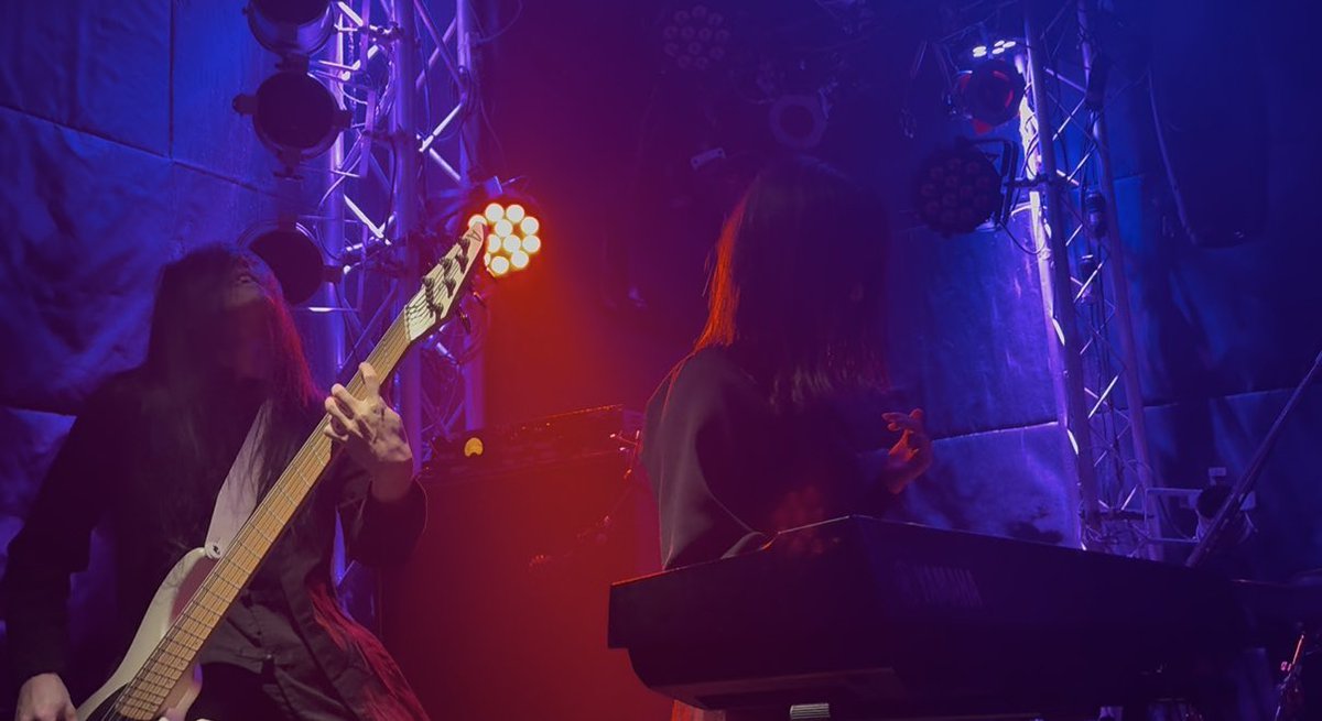 2025.12.18
Bride's Birthday Festival -DAY7-
💋ün:lyric-アンリリック-💃
圧巻のLIVEと圧倒的セクシーさとパンチがバチバチ✨ほぼ、LIVE見る時は仕草とか1つ1つに見惚れてる🫣アンリリックとも早くも1年！これからもよろしくお願いします！押忍🔥