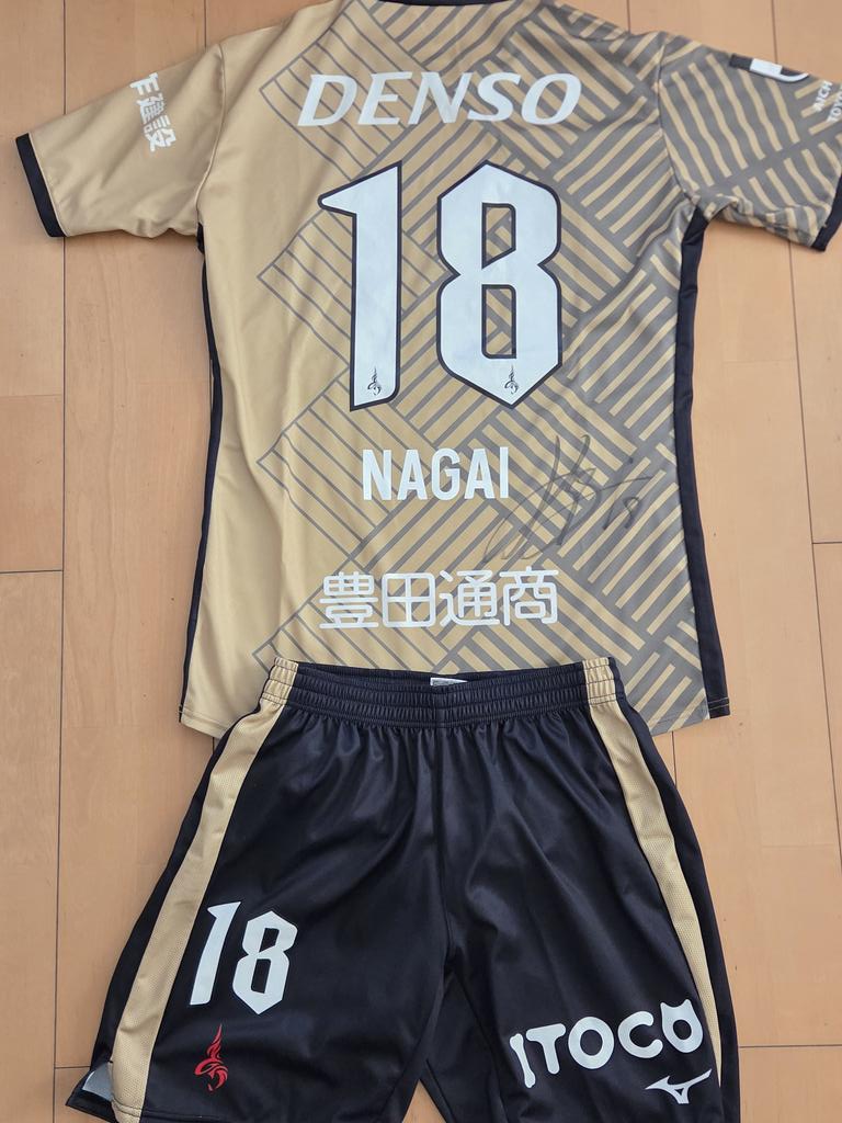 名古屋グランパス　永井謙佑　直筆サイン入り2025鯱の大祭典ユニフォーム　3XL 名古屋グランパス 永井謙佑 直筆サイン入り2025鯱の大祭典ユニフォーム