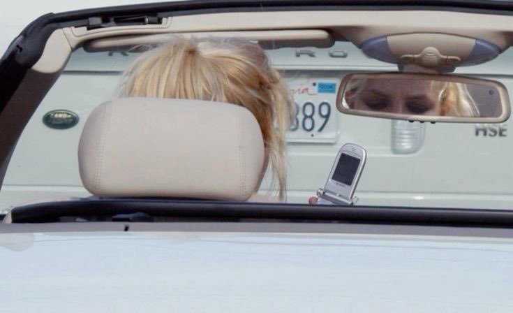 OldInternetFeel's tweet photo. Britney Spears https://t.co/DE9jiXIvGC